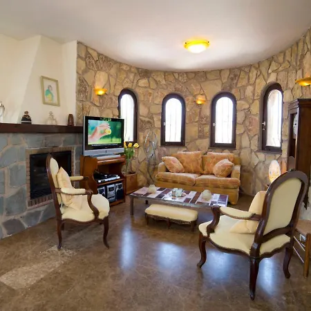 Cathy & Marianne By Interhome Villa